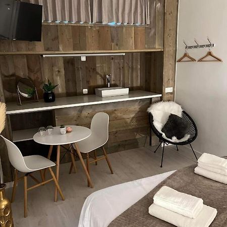 Ruime Luxe Kamer In Centrum Brugge Met Badkamer! Luaran gambar